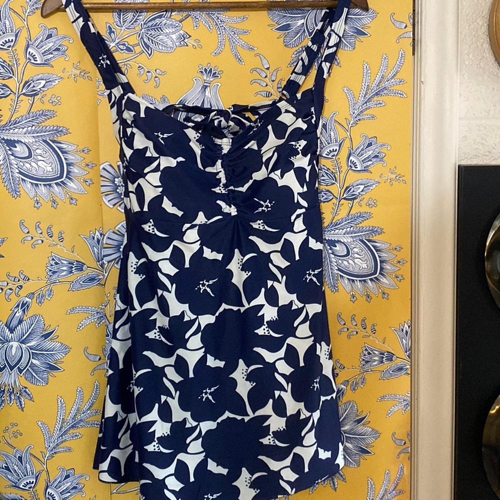 Women’s Navy and White Floral Swim Tankini Top